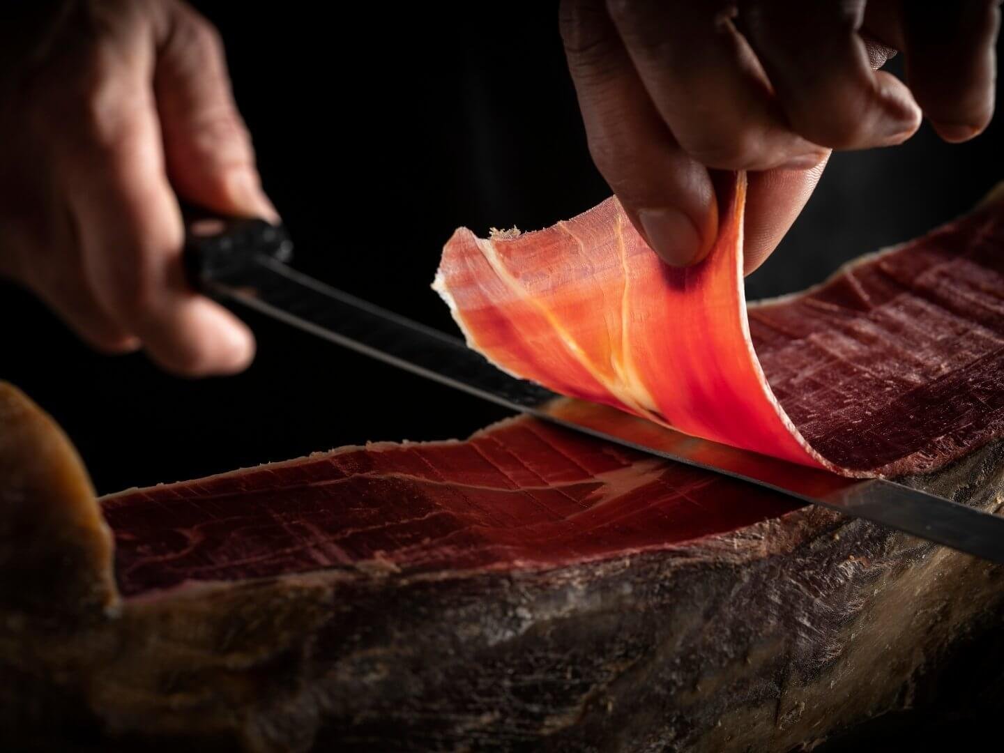 6 luismulero-corte-jamon-iberico-deshuesado-loncheado-perfilado-fregenal